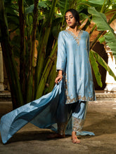 Zaheen Suit Set